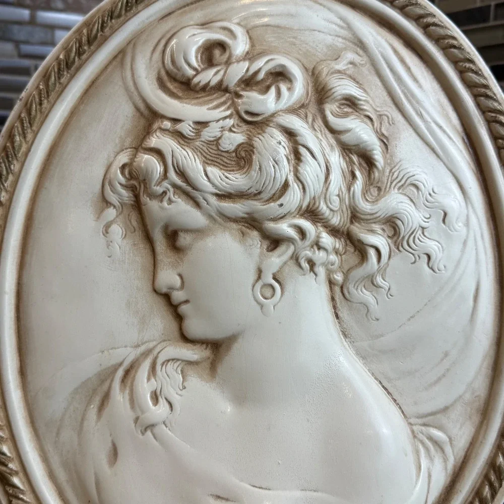 Vintage Cameo Style Oval Wall Plaque Relief Woman Profile Ivory Gold Rope Edge